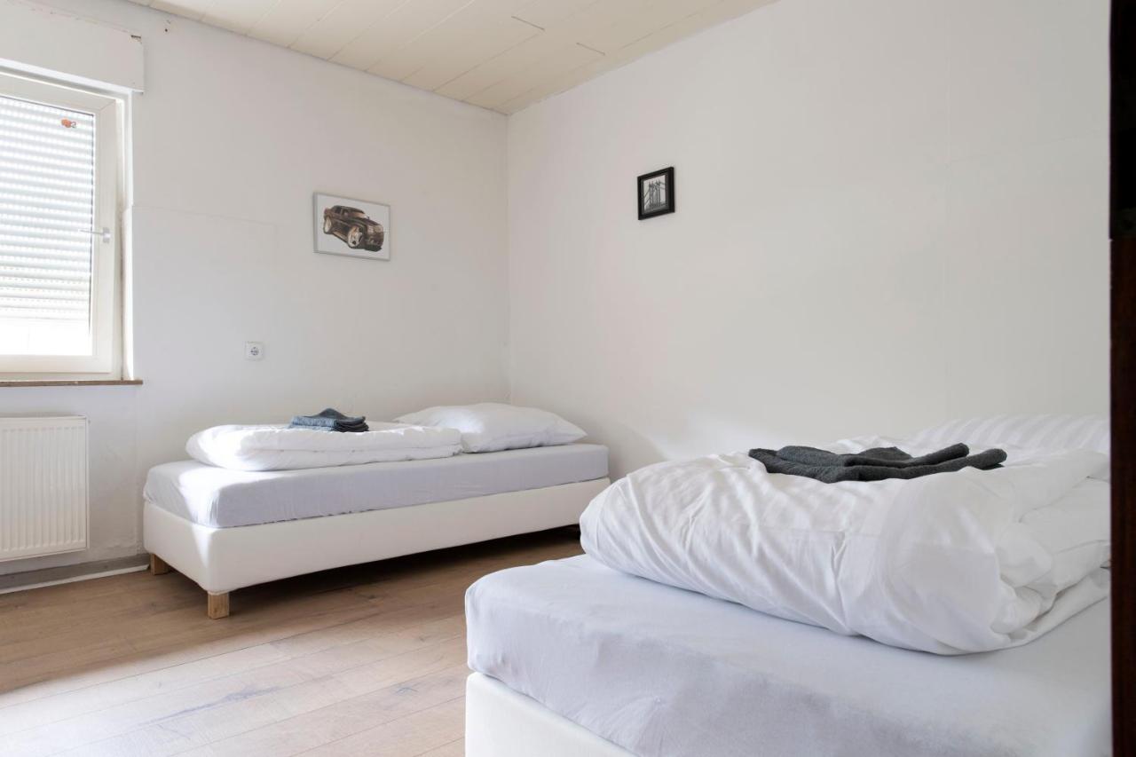 Workers Home- Central - 8 Single Box Spring Beds - Near Enschede Gronau  Exterior photo